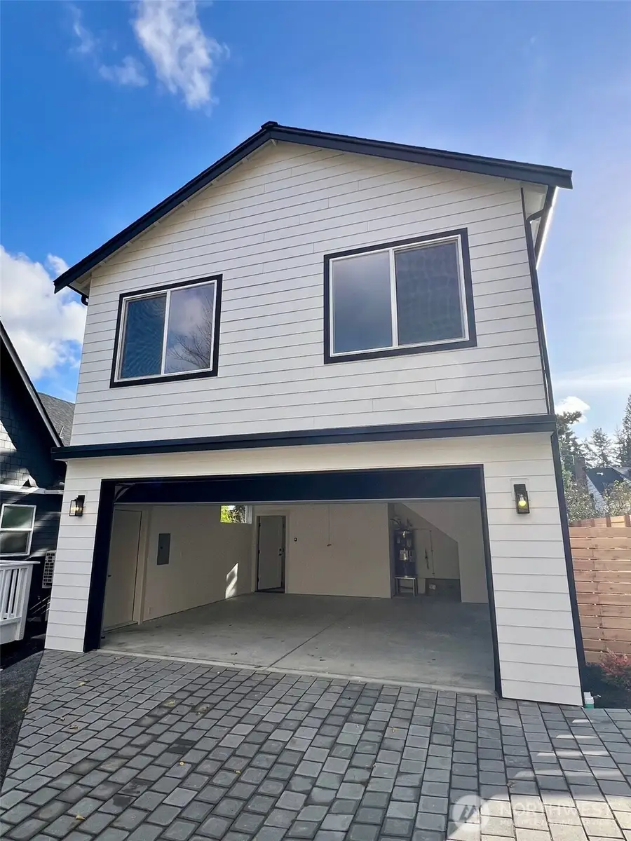 10813 24th Avenue Ne, Seattle, WA 98125 - Image #3