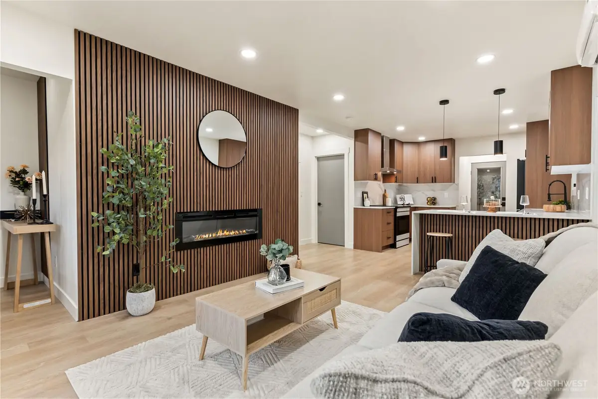 146 NW 79th Street, Seattle, WA 98117 - Image #1