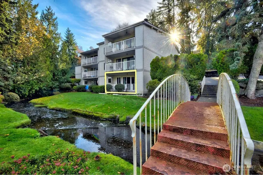 13045 15th Avenue Ne, Seattle, WA 98125 - Image #3