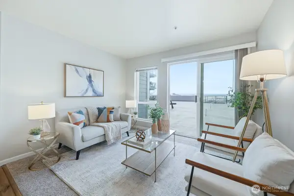 2818 Grand Avenue #B212, Everett, WA 98201