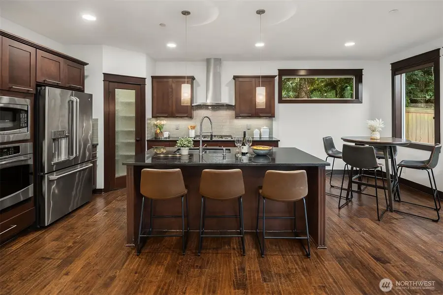 6555 125th Avenue Ne, Kirkland, WA 98033 - Image #3