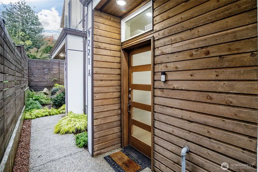 9221 Linden Avenue N #A, Seattle, WA 98103 - Image #2