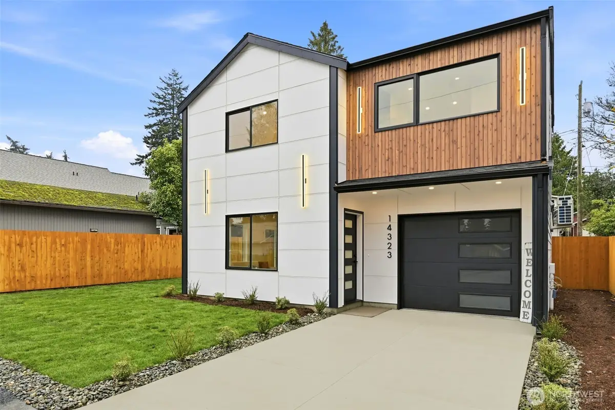 14323 Wayne Place N, Seattle, WA 98133 - Image #1