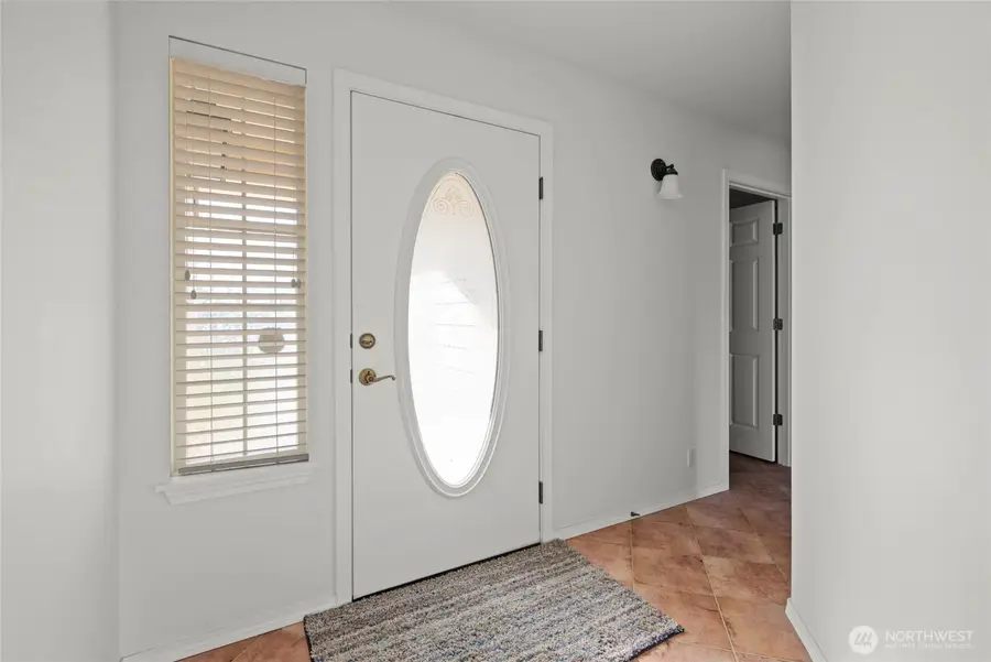 2030 SW 16th Avenue, Oak Harbor, WA 98277 - Image #3