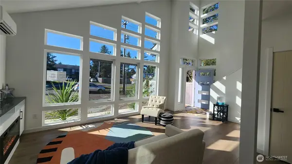 768 Point Brown Avenue Se #D, Ocean Shores, WA 98569