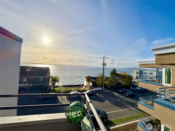 4222 Beach Drive Sw #401, Seattle, WA 98116