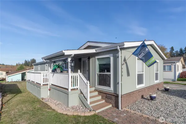 620 NE Saturn Lane, Bremerton, WA 98311