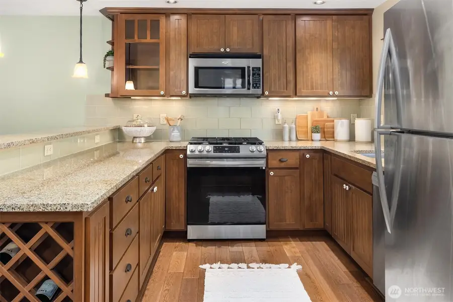 9113 45th Avenue Sw, Seattle, WA 98136 - Image #3