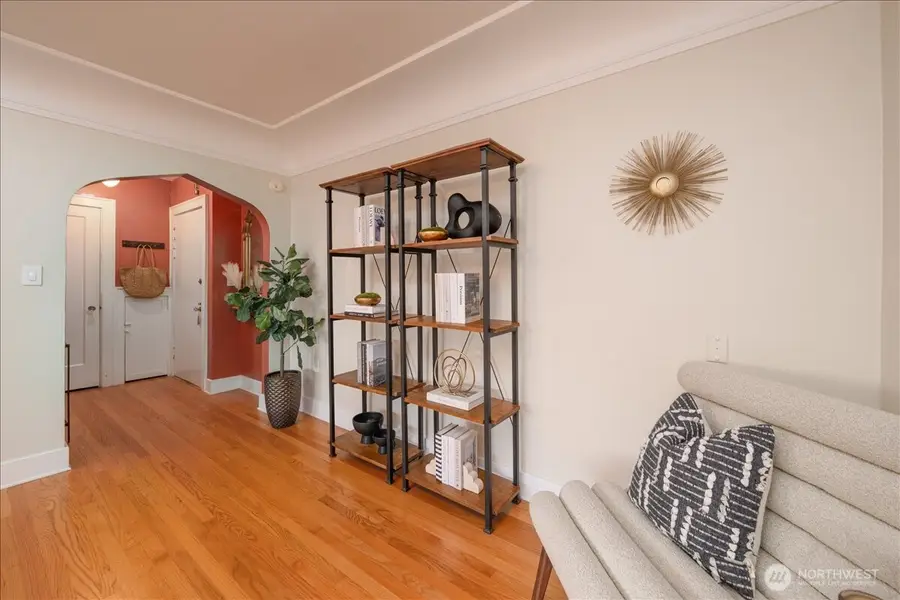 525 16th Avenue E #403, Seattle, WA 98112 - Image #3