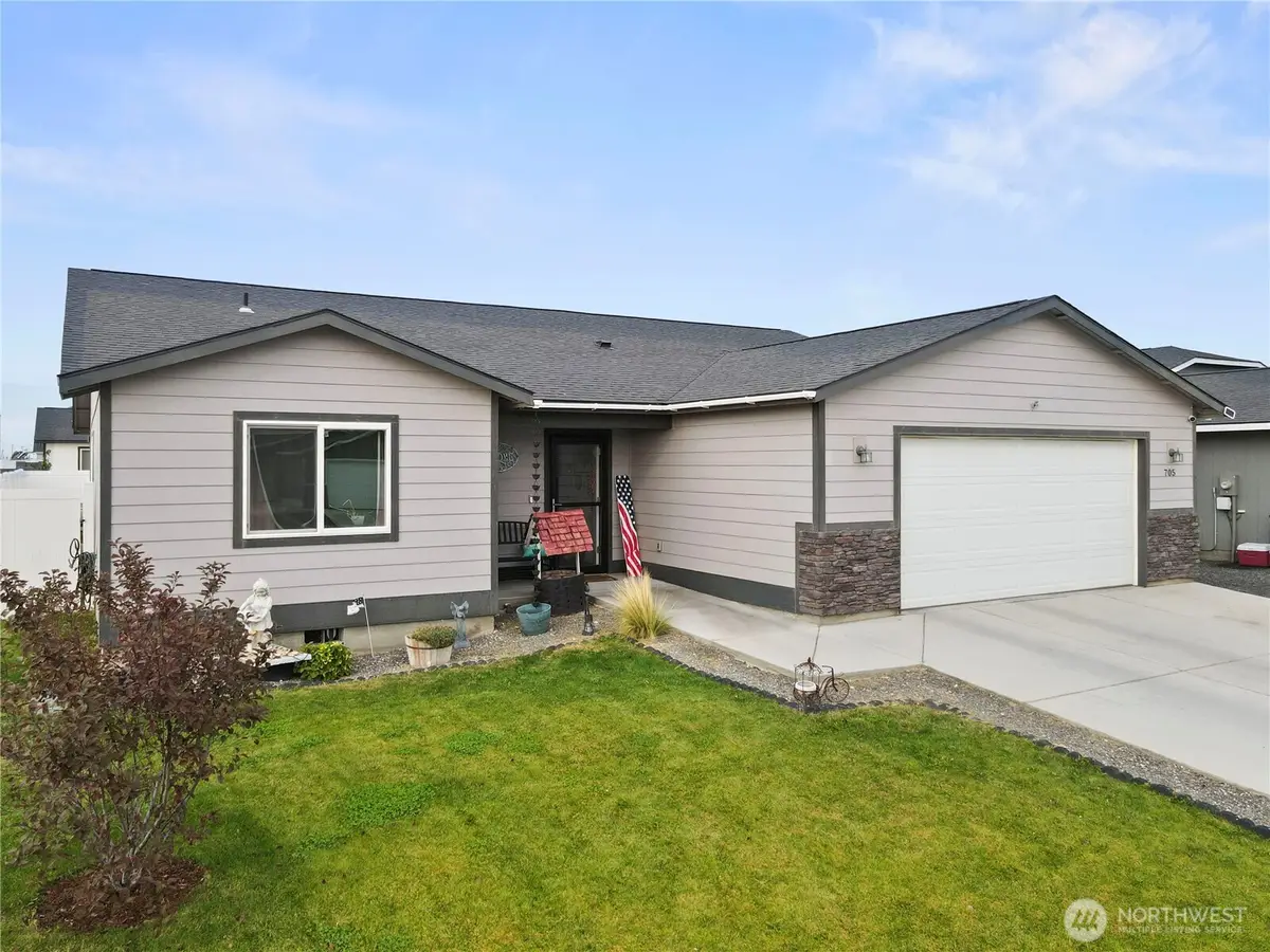 705 E Mt Adams Street, Othello, WA 99344 - Image #1