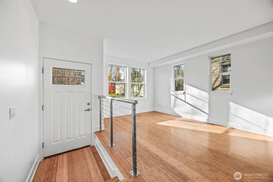 2670 SW Sylvan Heights Drive, Seattle, WA 98106 - Image #3