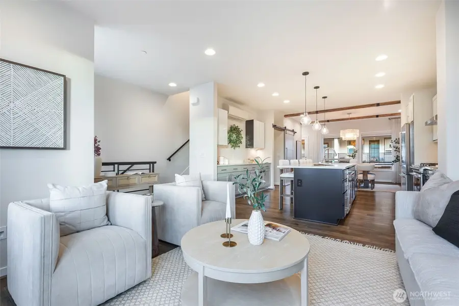 960 6th Walk Ne, Issaquah, WA 98029 - Image #3