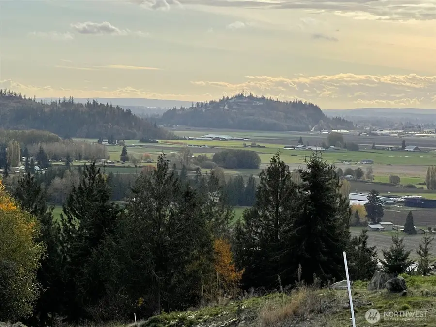 4 Avalon Heights Way #4, Sedro Woolley, WA 98284 - Image #2