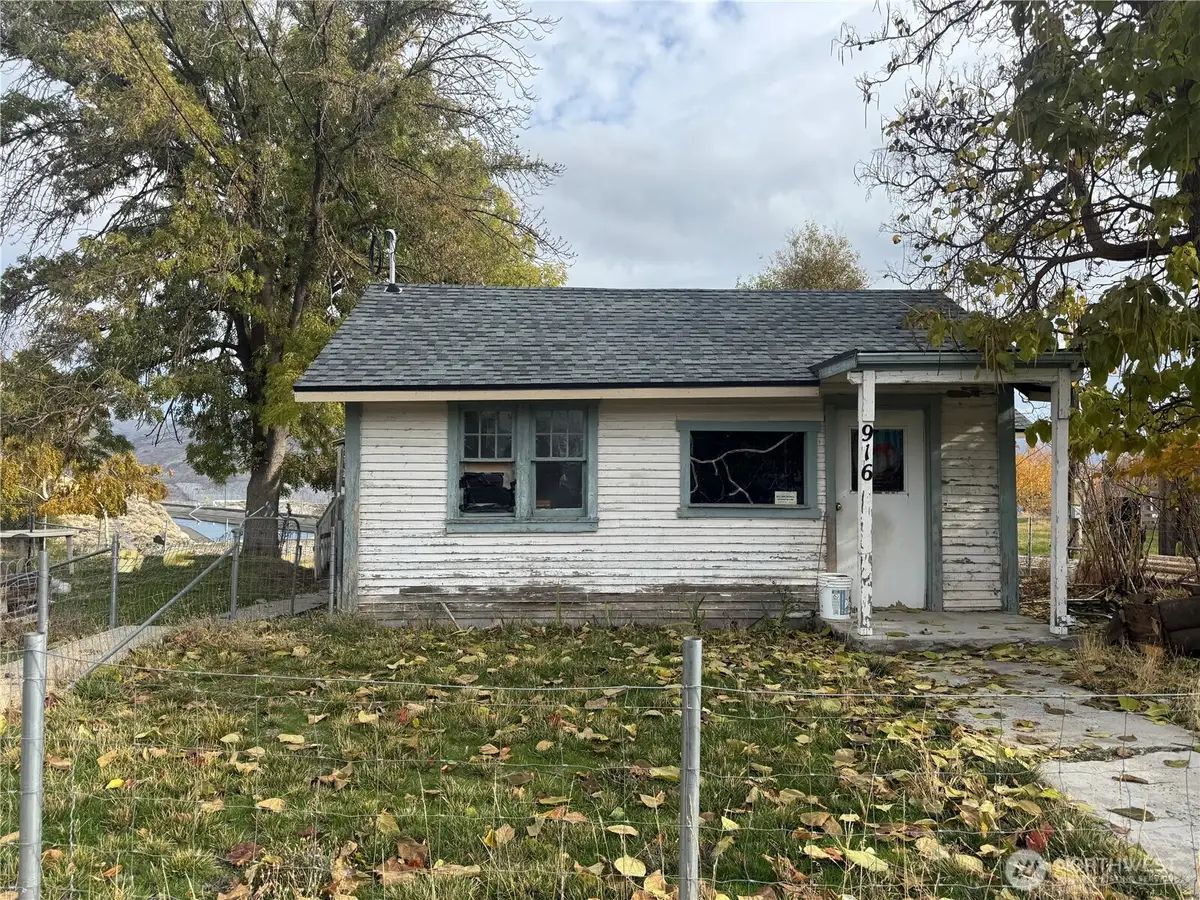 916 Division Street, Grand Coulee, WA 99133 - Image #1