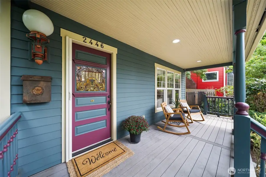 2446 Queen Anne Avenue N, Seattle, WA 98109 - Image #2