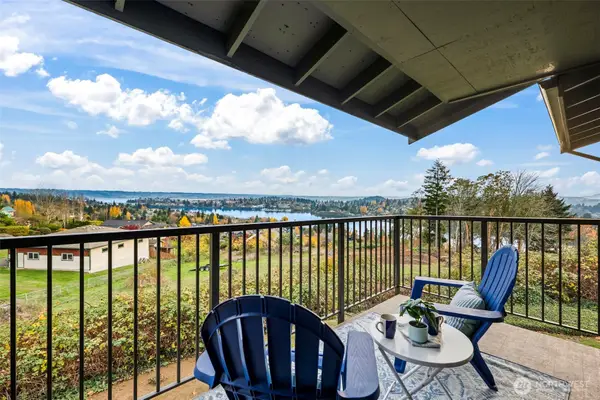 3320 Narrows View Lane Ne #204, Bremerton, WA 98310