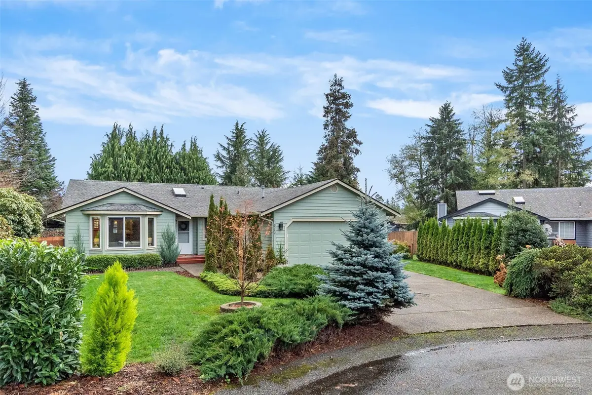 8042 Parkridge Drive Se, Tumwater, WA 98501 - Image #1