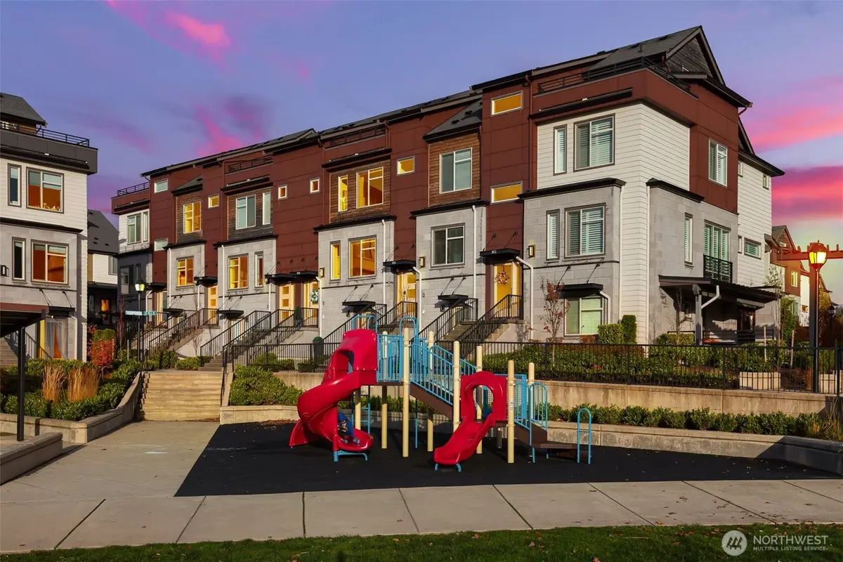 960 6th Walk Ne, Issaquah, WA 98029 - Image #1