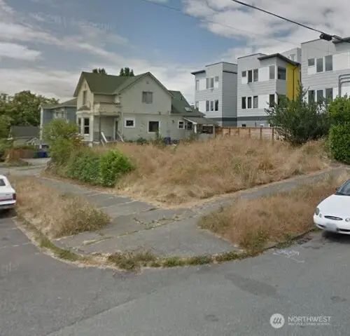 829 24th Avenue S, Seattle, WA 98144