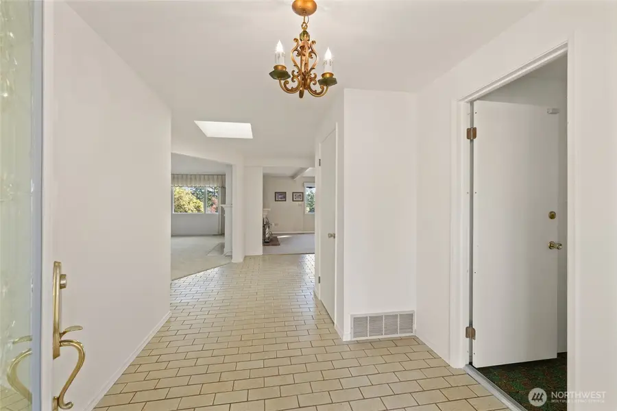 1672 185th Avenue Ne, Bellevue, WA 98008 - Image #3