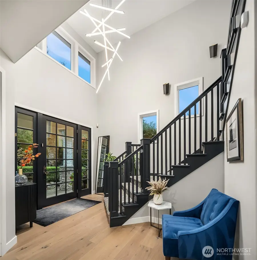 9647 Observation Drive, Kirkland, WA 98033 - Image #3