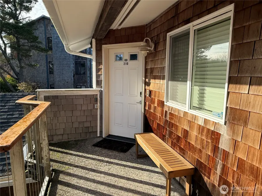 2815 Willow #210, Seaview, WA 98644 - Image #2