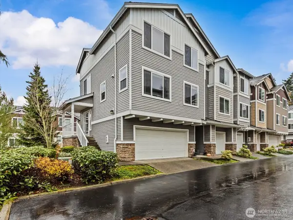 15720 Manor #O1, Lynnwood, WA 98087