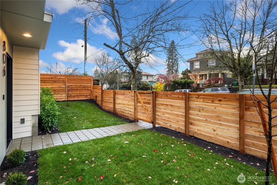 806 34th Avenue, Seattle, WA 98122 - Image #3