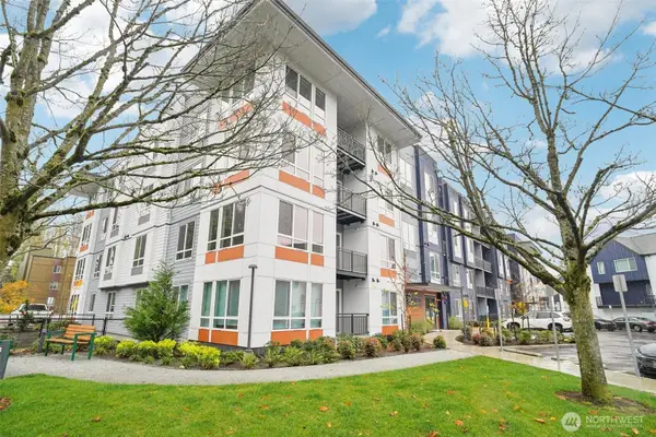 14598 Westminster Way N #107, Shoreline, WA 98133