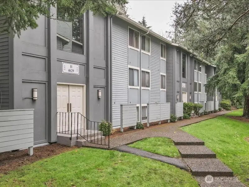4629 W Lake Sammamish Parkway Se #H206, Issaquah, WA 98027 - Image #1