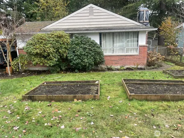 3701 SW 105th Street, Seattle, WA 98146