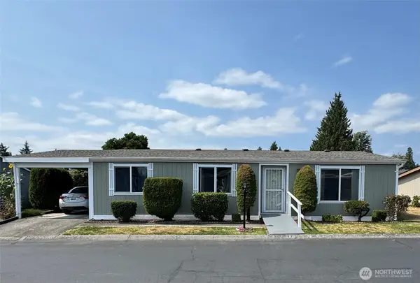 707 37th Street Se #17, Auburn, WA 98002