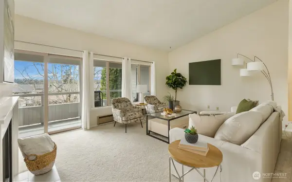 23405 Lakeview Drive #H306, Mountlake Terrace, WA 98043