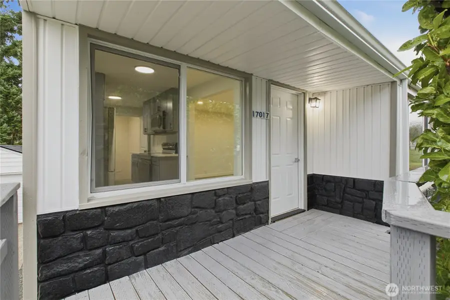 17017 4th Avenue Ne, Shoreline, WA 98155 - Image #2