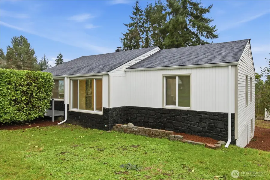 17017 4th Avenue Ne, Shoreline, WA 98155 - Image #3