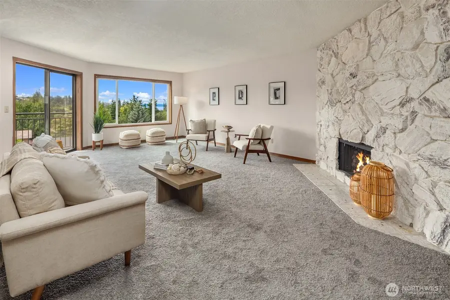 1071 4th Avenue S #302, Edmonds, WA 98020 - Image #3