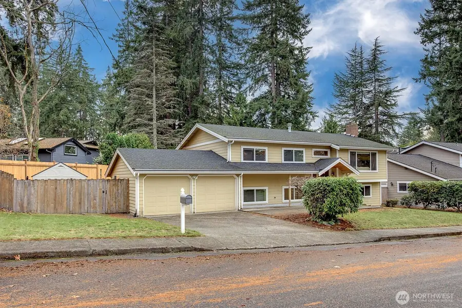 15035 NE 16th Street, Bellevue, WA 98007 - Image #2