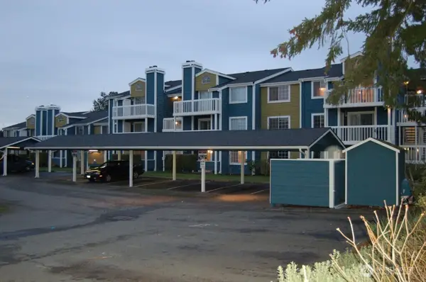 22831 S 30 Avenue S #203, Des Moines, WA 98198