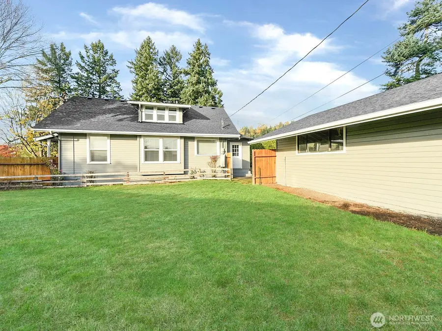 304 Varner Avenue Se, Orting, WA 98360 - Image #2