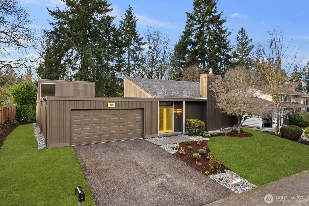 5011 120th Avenue Se, Bellevue, WA 98006 - Image #1
