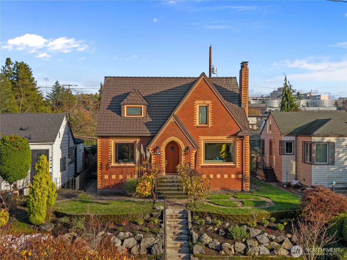 4322 13th Avenue S, Seattle, WA 98108 - Image #1
