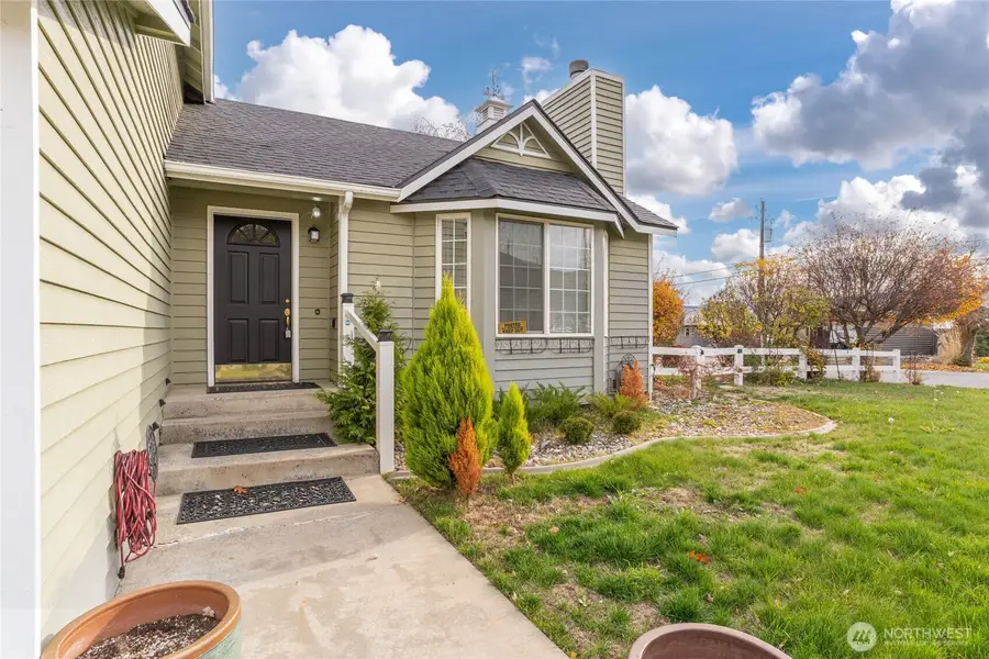 1501 Angela Street, Wenatchee, WA 98801 - Image #2