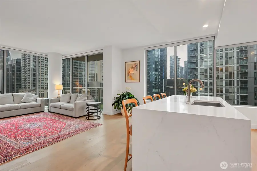 910 Lenora Street #1007, Seattle, WA 98121 - Image #2