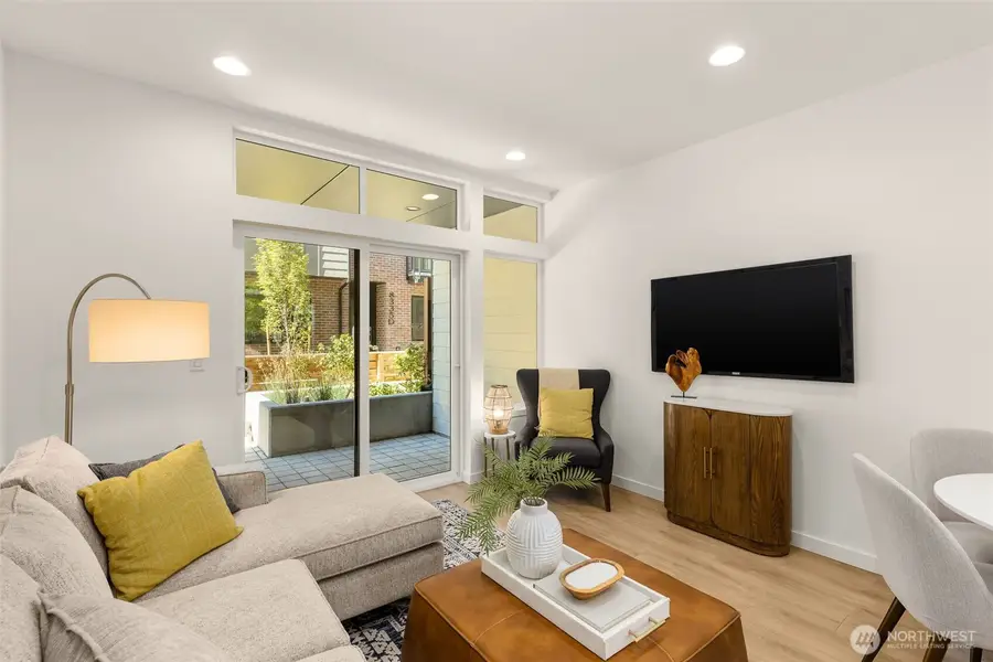 8333 12th Avenue Nw, Seattle, WA 98117 - Image #3