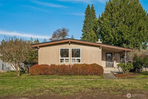 605 Louviers Avenue, Dupont, WA 98327