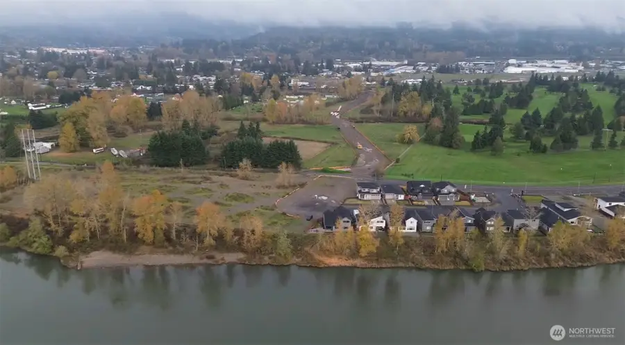 2000 S River Road, Kelso, WA 98626 - Image #3