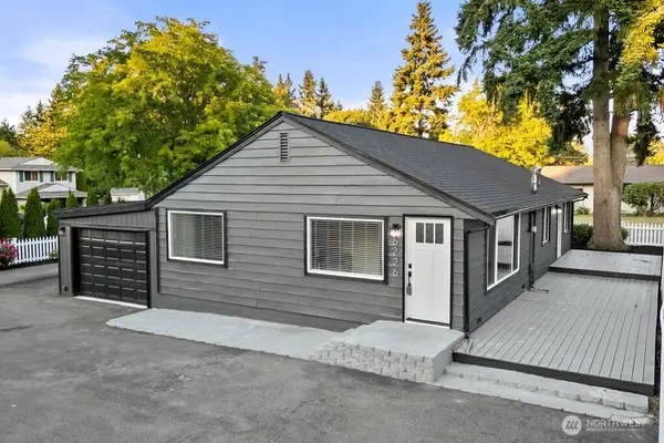 6226 NE 198th Street, Kenmore, WA 98028