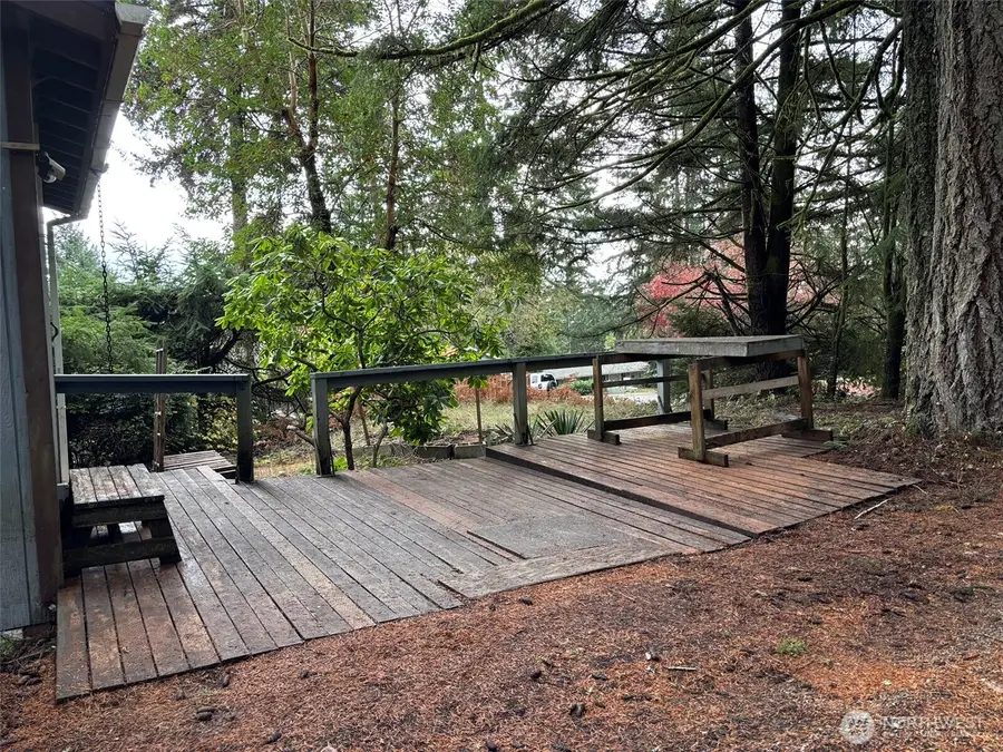 20 NE Saber Drive, Belfair, WA 98528 - Image #2