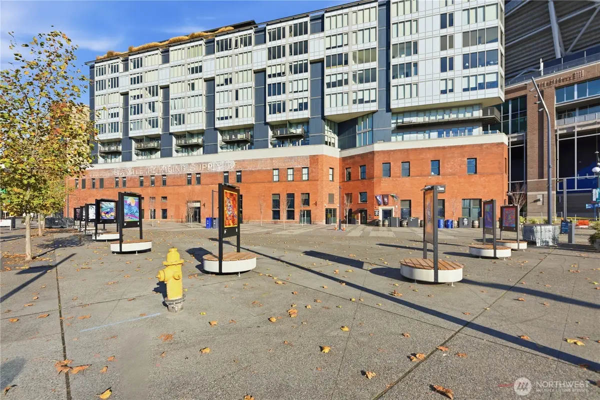 590 1st Avenue S #613, Seattle, WA 98104 - Image #1