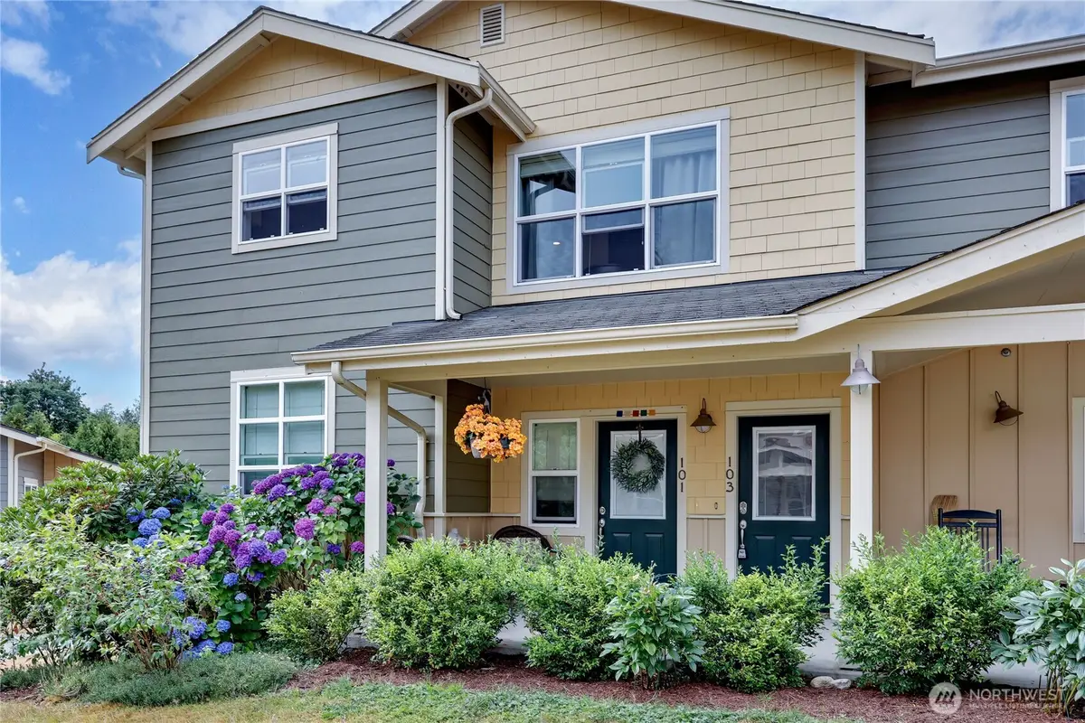 7701 Beacon Place Ne #103, Bremerton, WA 98311 - Image #1